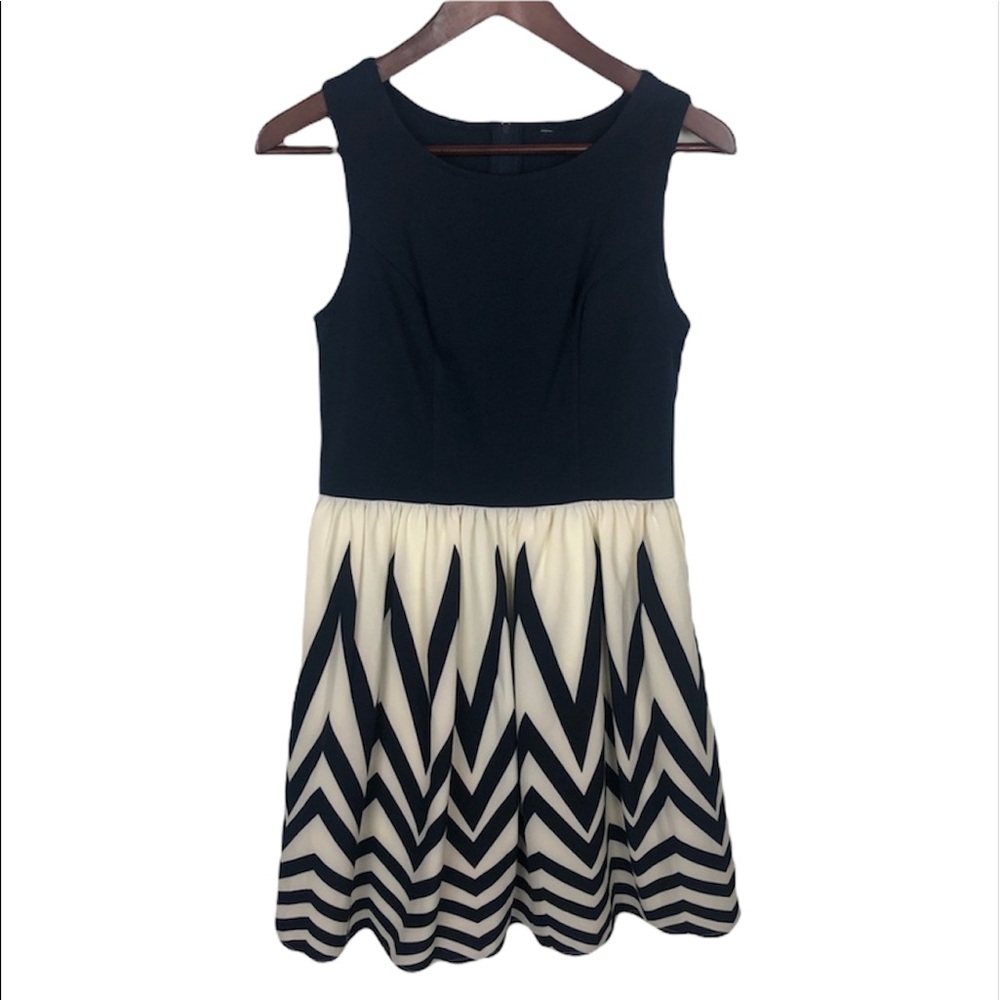 Xhilaration women sleeveless dress medium